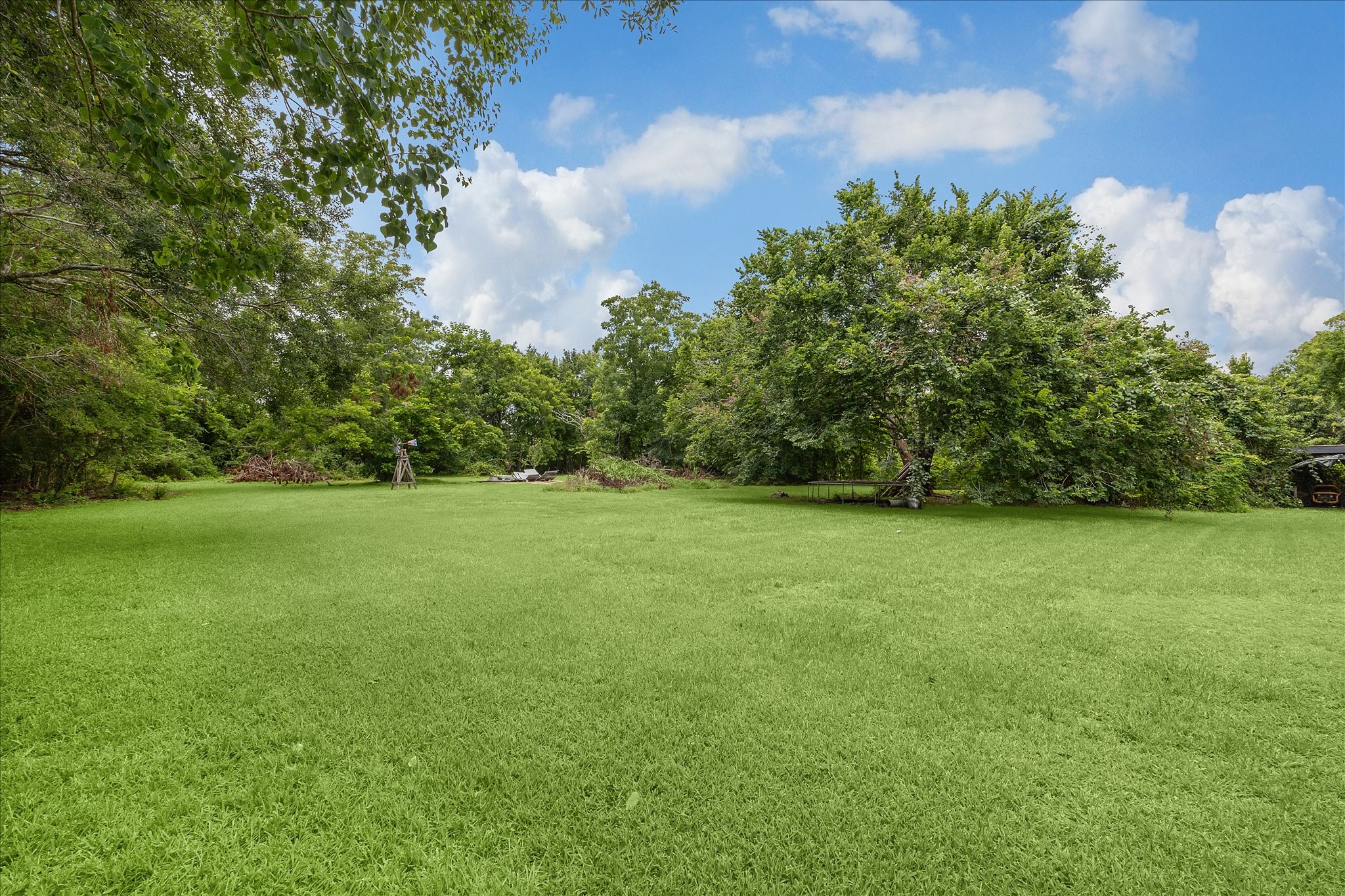 600 S Walker Street , Angleton, TX, 77515 | 92510247 | Realty Texas LLC