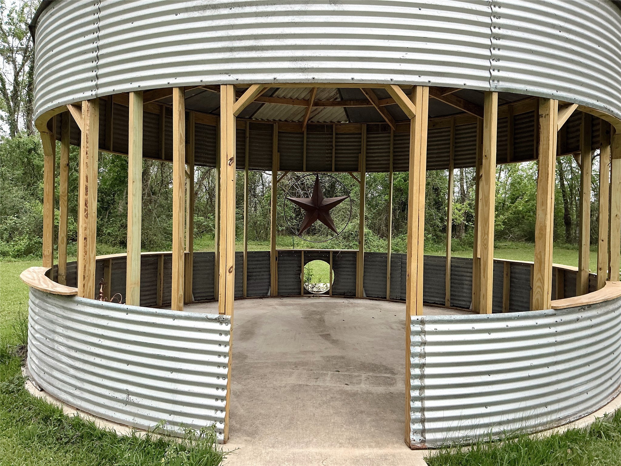 600 S Walker Street , Angleton, TX, 77515 | 92510247 | Realty Texas LLC