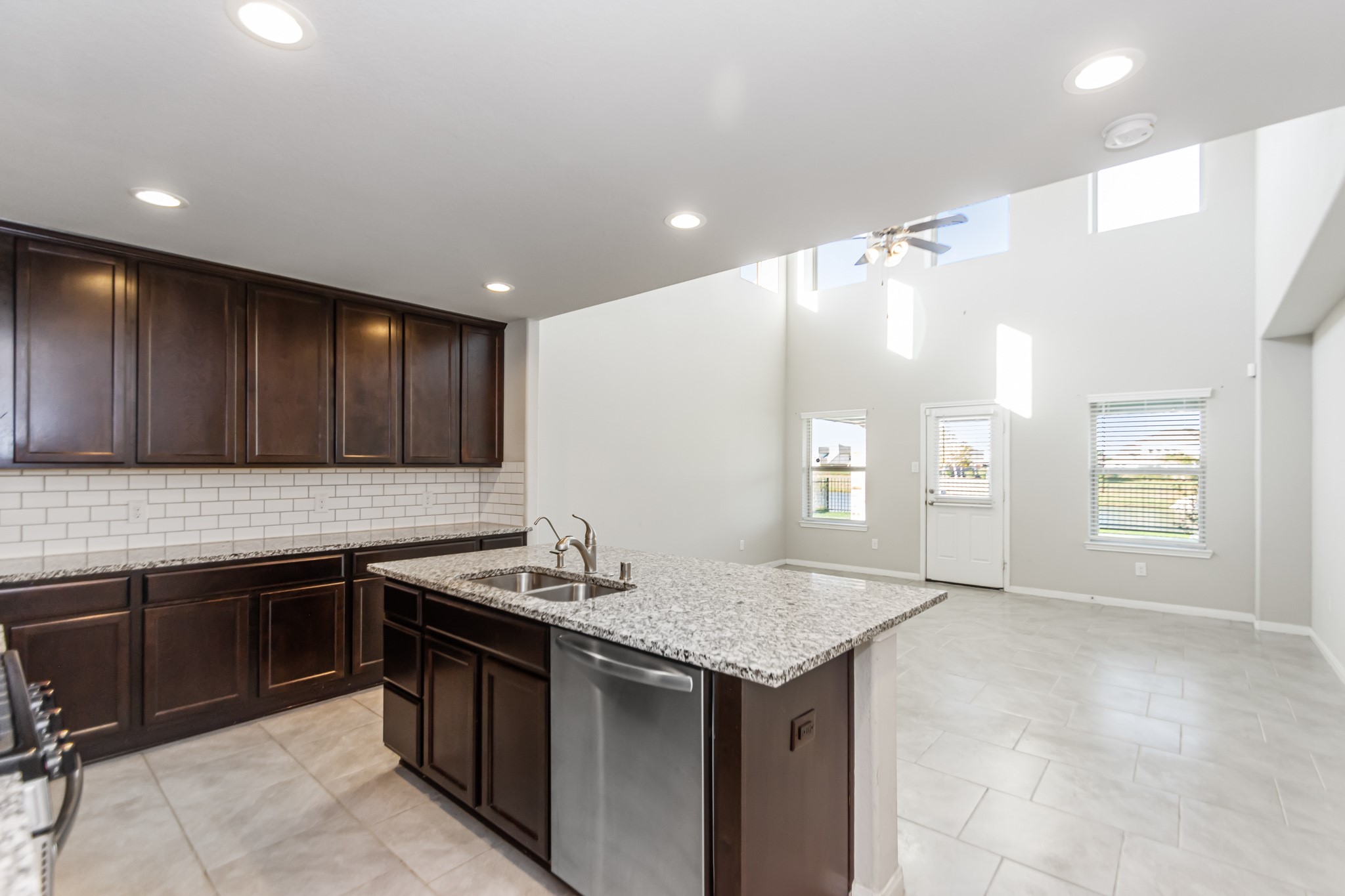 9035 Downing Street , Richmond, TX, 77469 | 14177850 | Realty Texas LLC