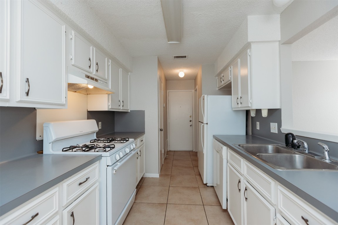 914 Ridgemont Street , Round Rock, TX, 78664 | 6244916 | Realty Texas LLC