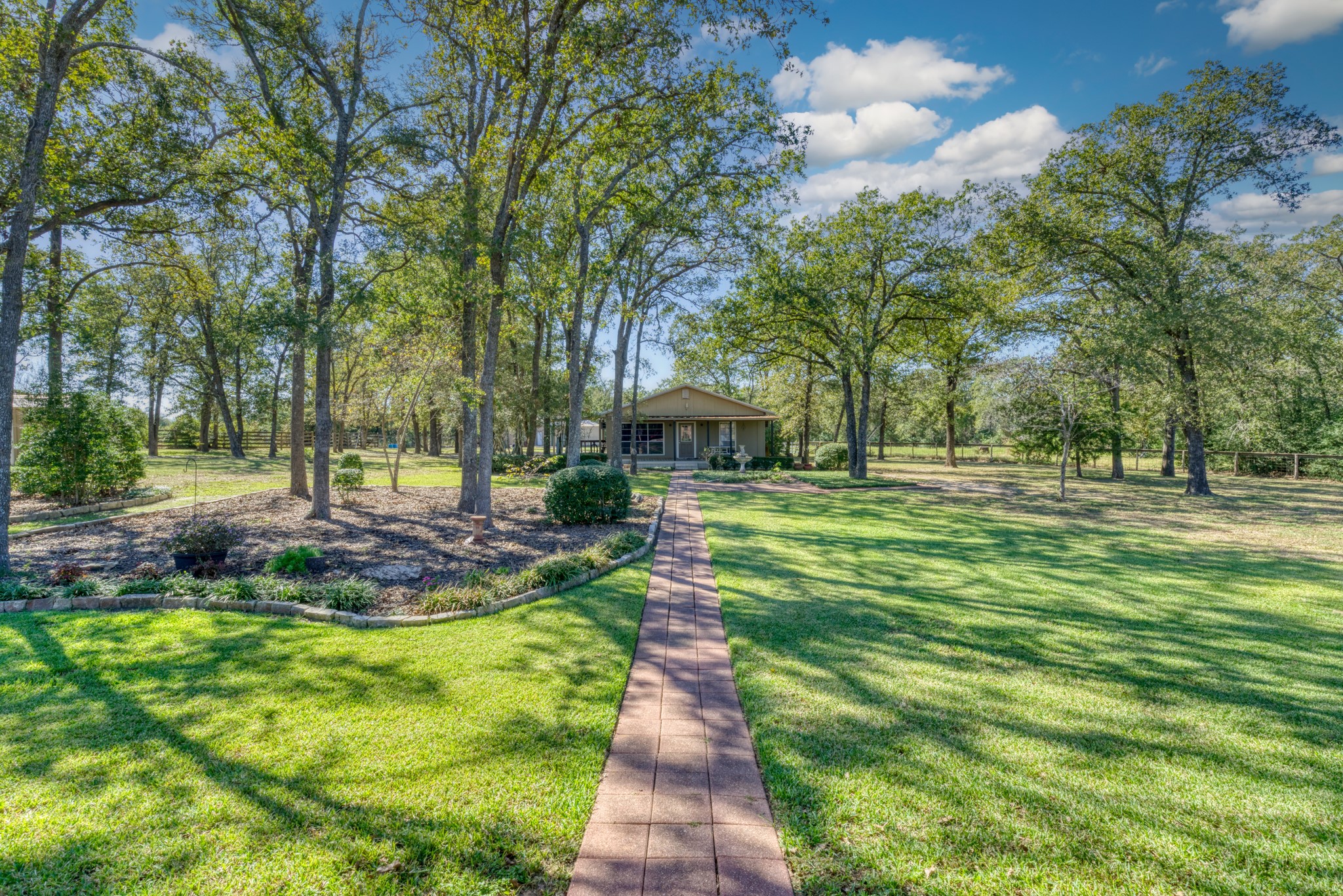 1906 Cannon Lane , Madisonville, TX, 77864 | 96799236 | Realty Texas LLC