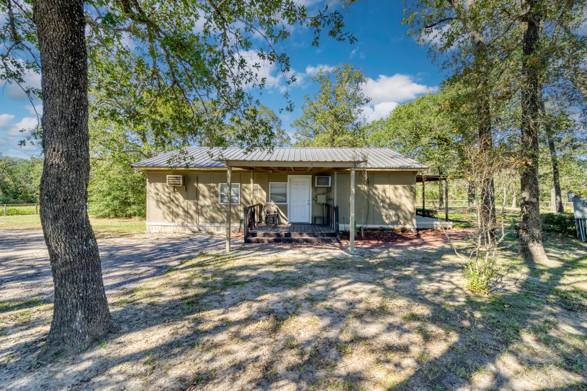 1906 Cannon Lane , Madisonville, TX, 77864 | 96799236 | Realty Texas LLC