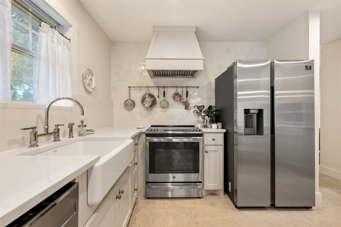 402 E 8th Street , Georgetown, TX, 78626 | 5826193 | Realty Texas LLC