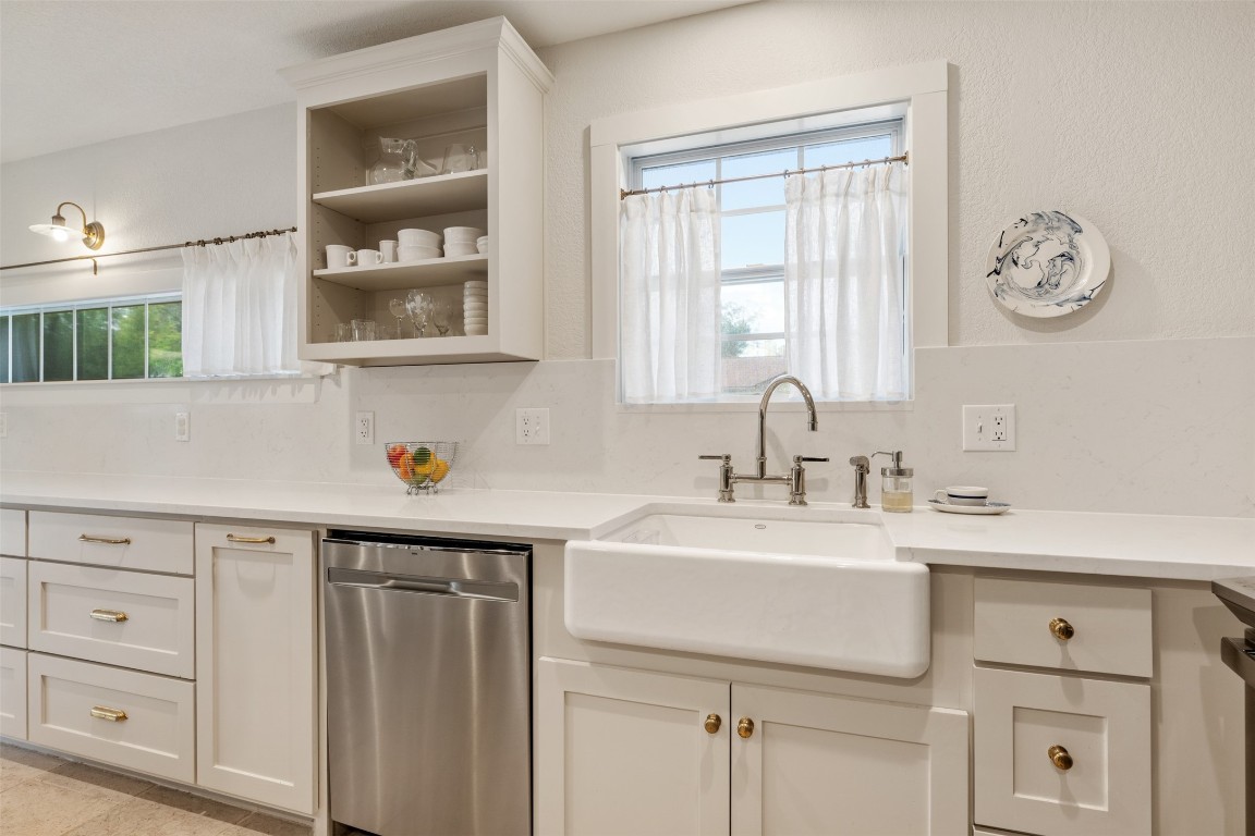 402 E 8th Street , Georgetown, TX, 78626 | 5826193 | Realty Texas LLC