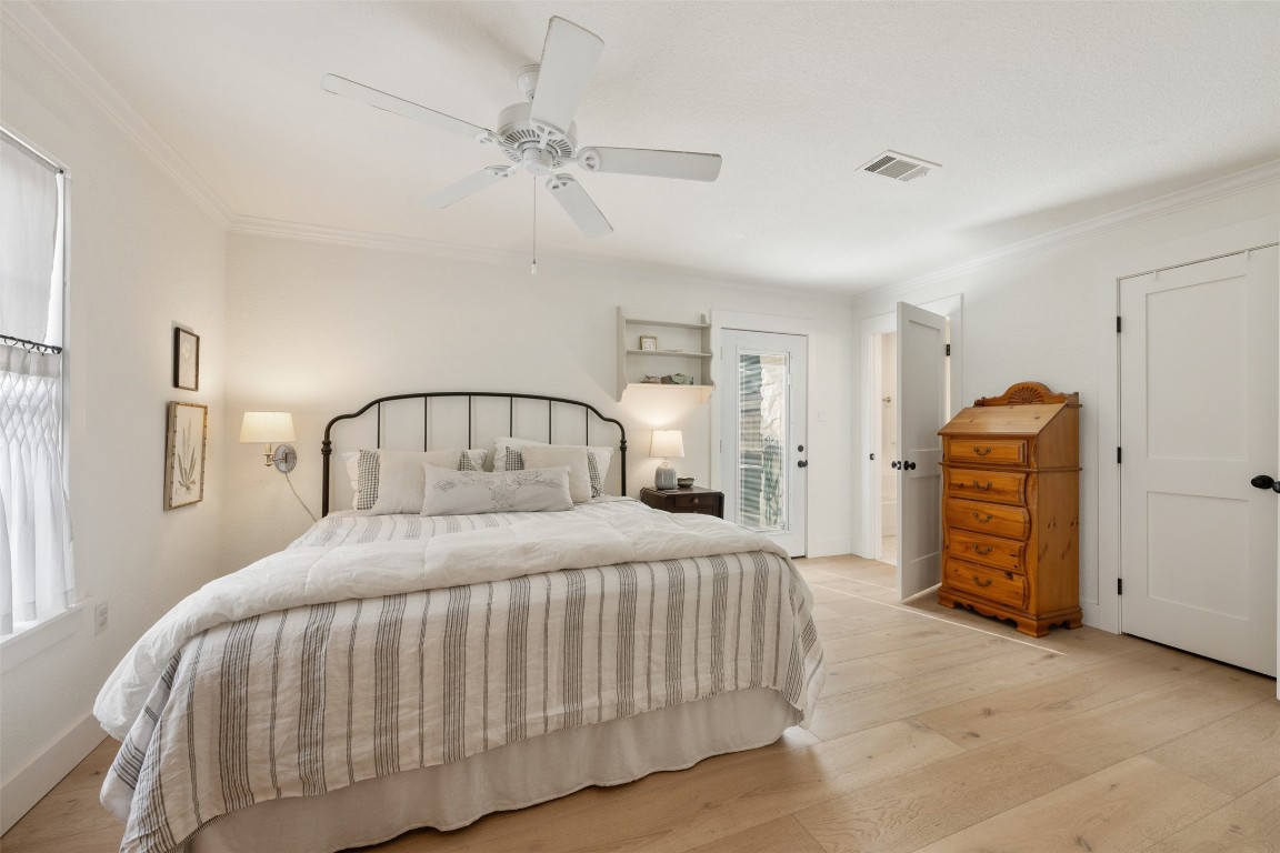 402 E 8th Street , Georgetown, TX, 78626 | 5826193 | Realty Texas LLC