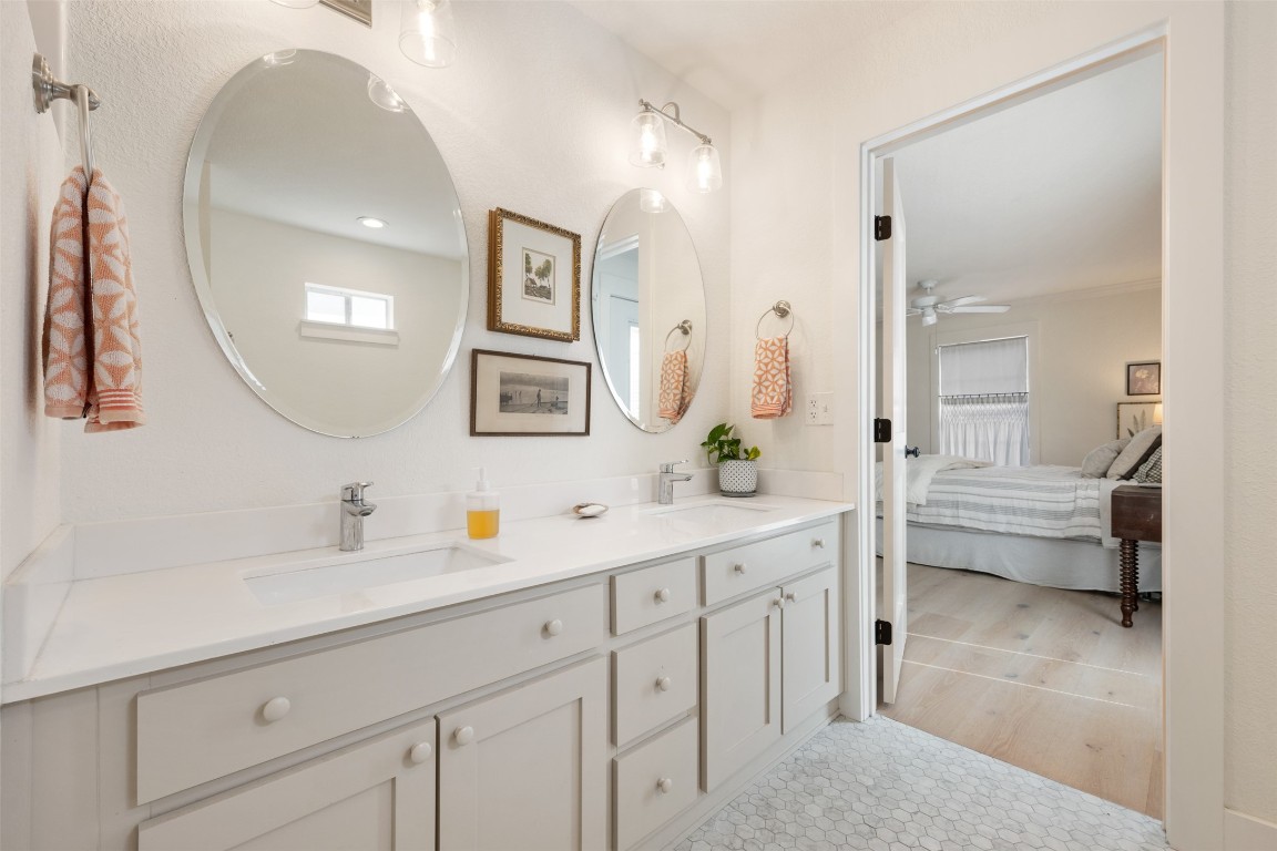 402 E 8th Street , Georgetown, TX, 78626 | 5826193 | Realty Texas LLC