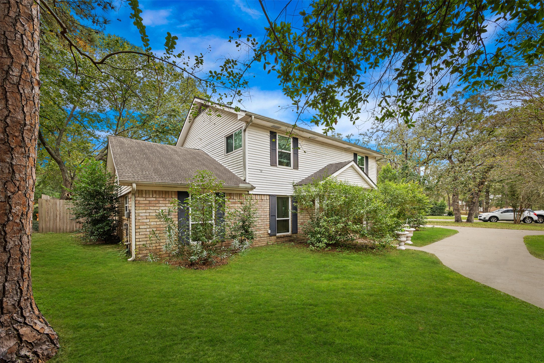 608 Brook Hollow Drive , Conroe, TX, 77385 | 7226706 | Realty Texas LLC