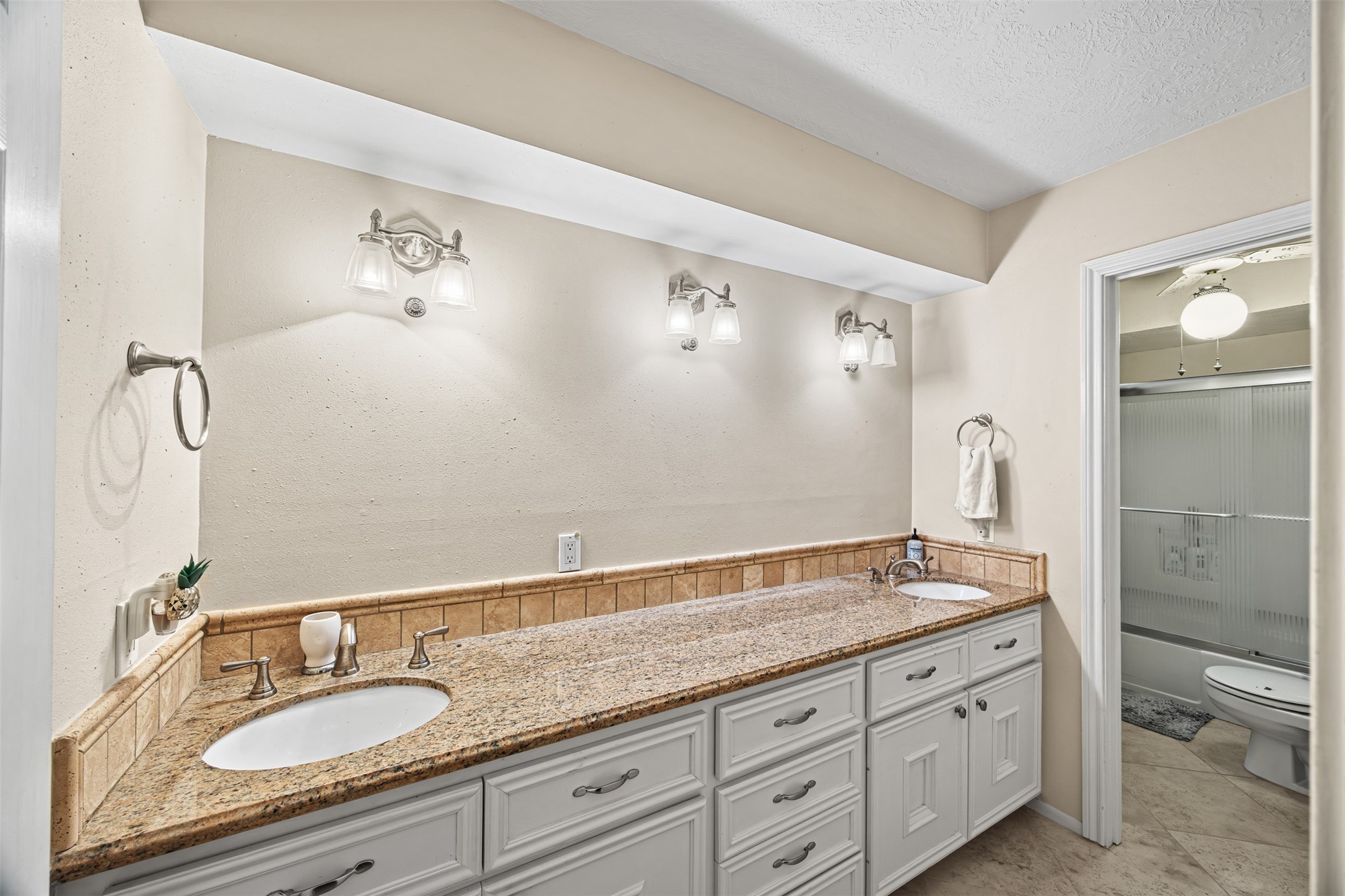 608 Brook Hollow Drive , Conroe, TX, 77385 | 7226706 | Realty Texas LLC