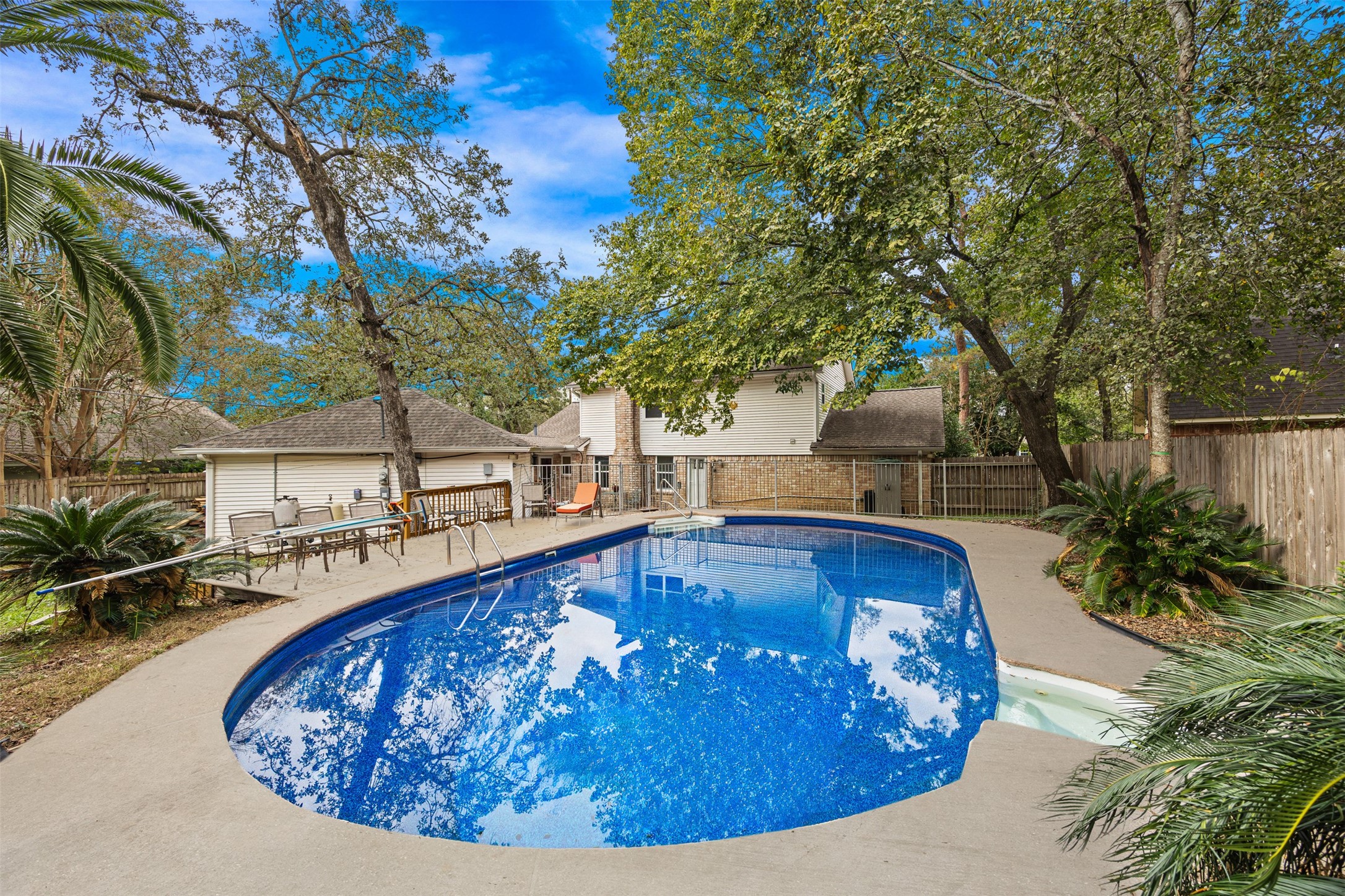 608 Brook Hollow Drive , Conroe, TX, 77385 | 7226706 | Realty Texas LLC