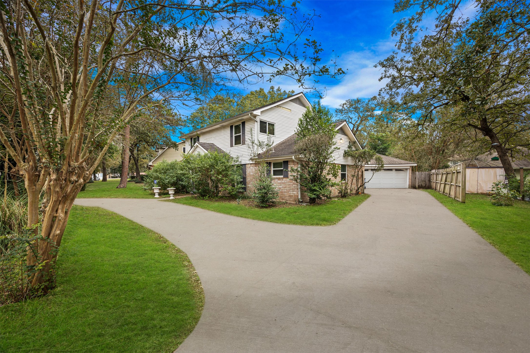 608 Brook Hollow Drive , Conroe, TX, 77385 | 7226706 | Realty Texas LLC