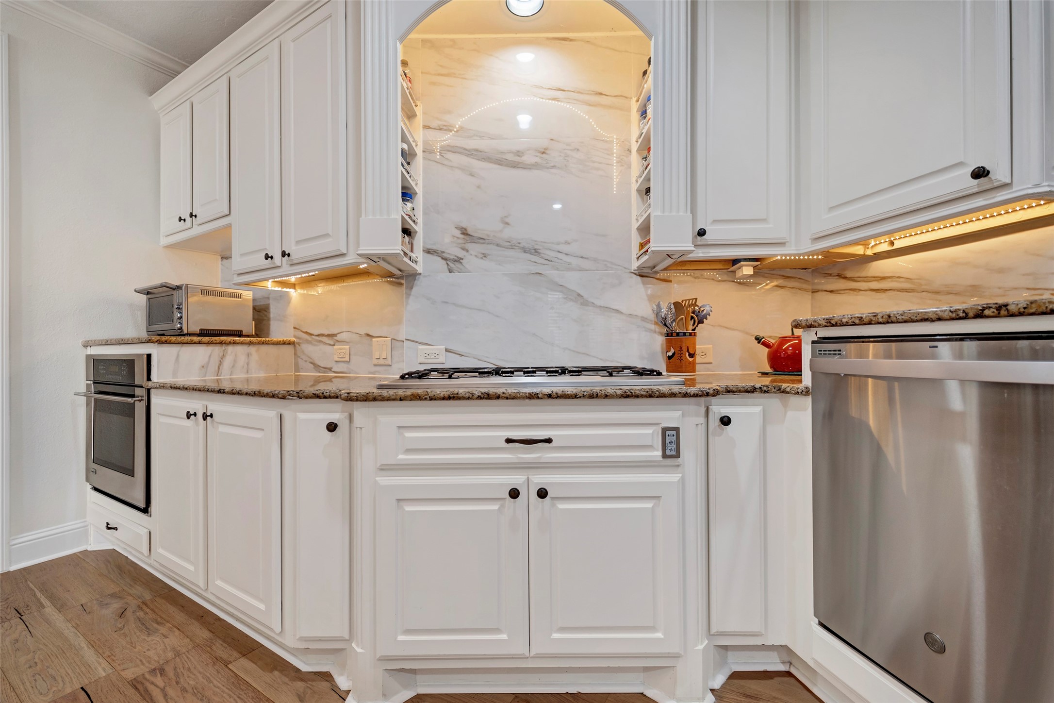 30 W Cove View Trail , Spring, TX, 77389 | 28622730 | Realty Texas LLC