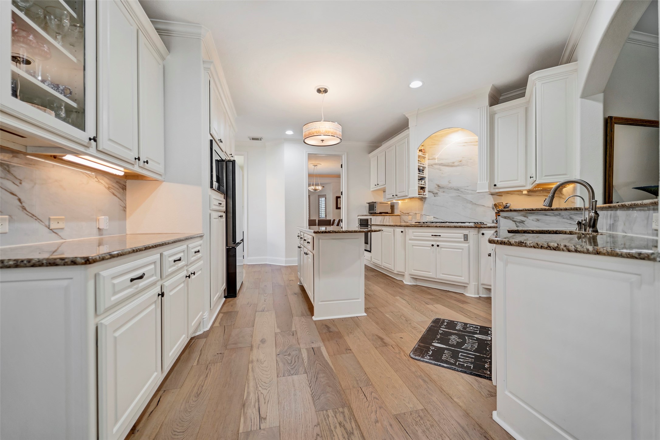 30 W Cove View Trail , Spring, TX, 77389 | 28622730 | Realty Texas LLC