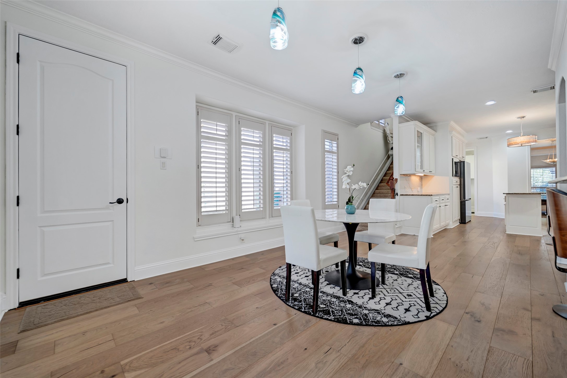 30 W Cove View Trail , Spring, TX, 77389 | 28622730 | Realty Texas LLC