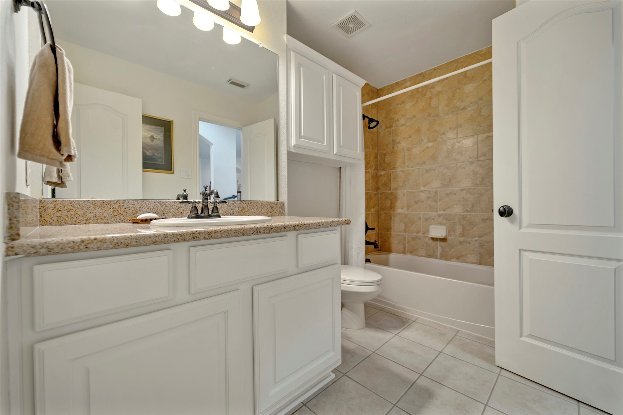 30 W Cove View Trail , Spring, TX, 77389 | 28622730 | Realty Texas LLC