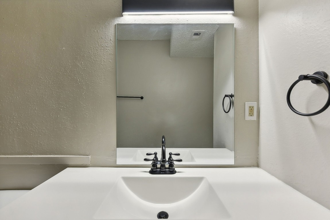 5606 N Lamar Boulevard 230 , Austin, TX, 78751 | 1235334 | Realty Texas LLC