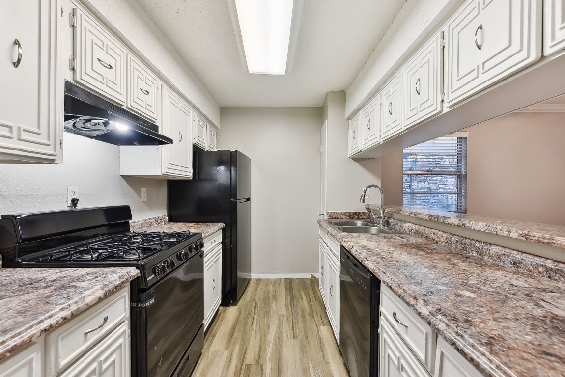 5606 N Lamar Boulevard 230 , Austin, TX, 78751 | 1235334 | Realty Texas LLC