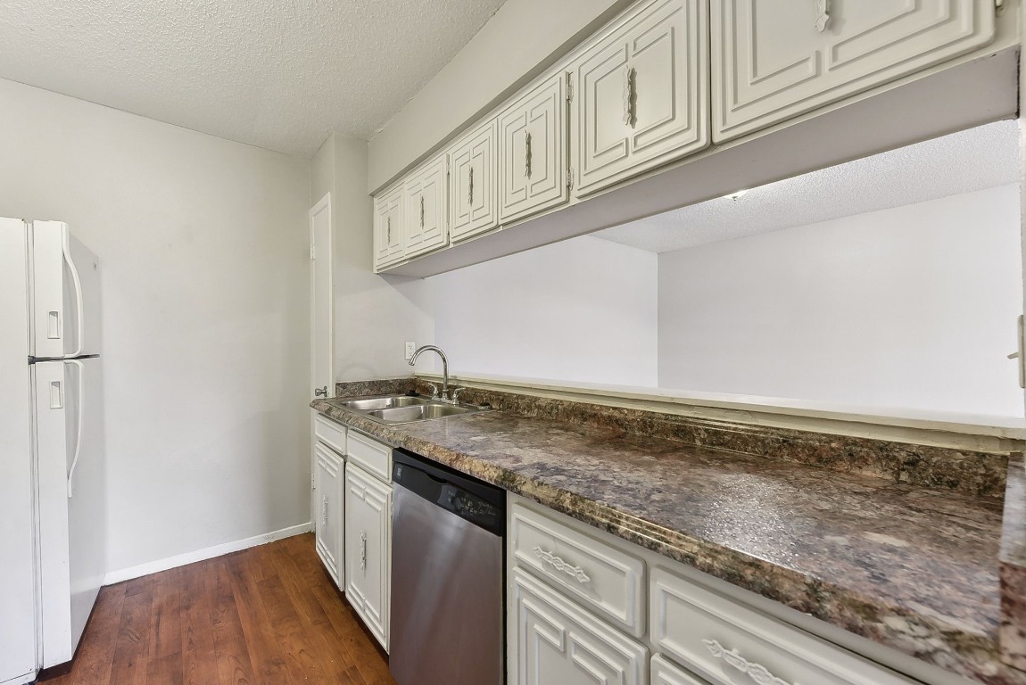 5606 N Lamar Boulevard 230 , Austin, TX, 78751 | 1235334 | Realty Texas LLC