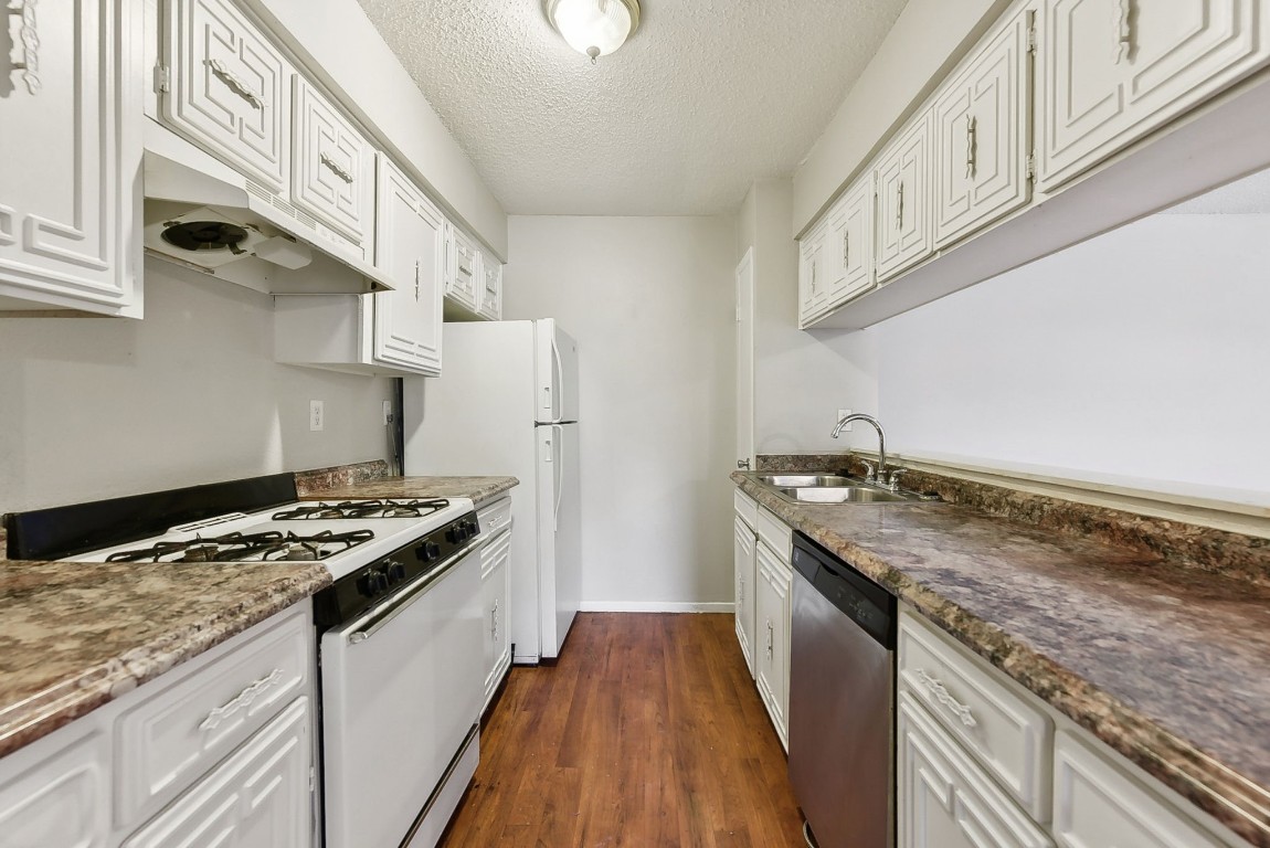 5606 N Lamar Boulevard 230 , Austin, TX, 78751 | 1235334 | Realty Texas LLC