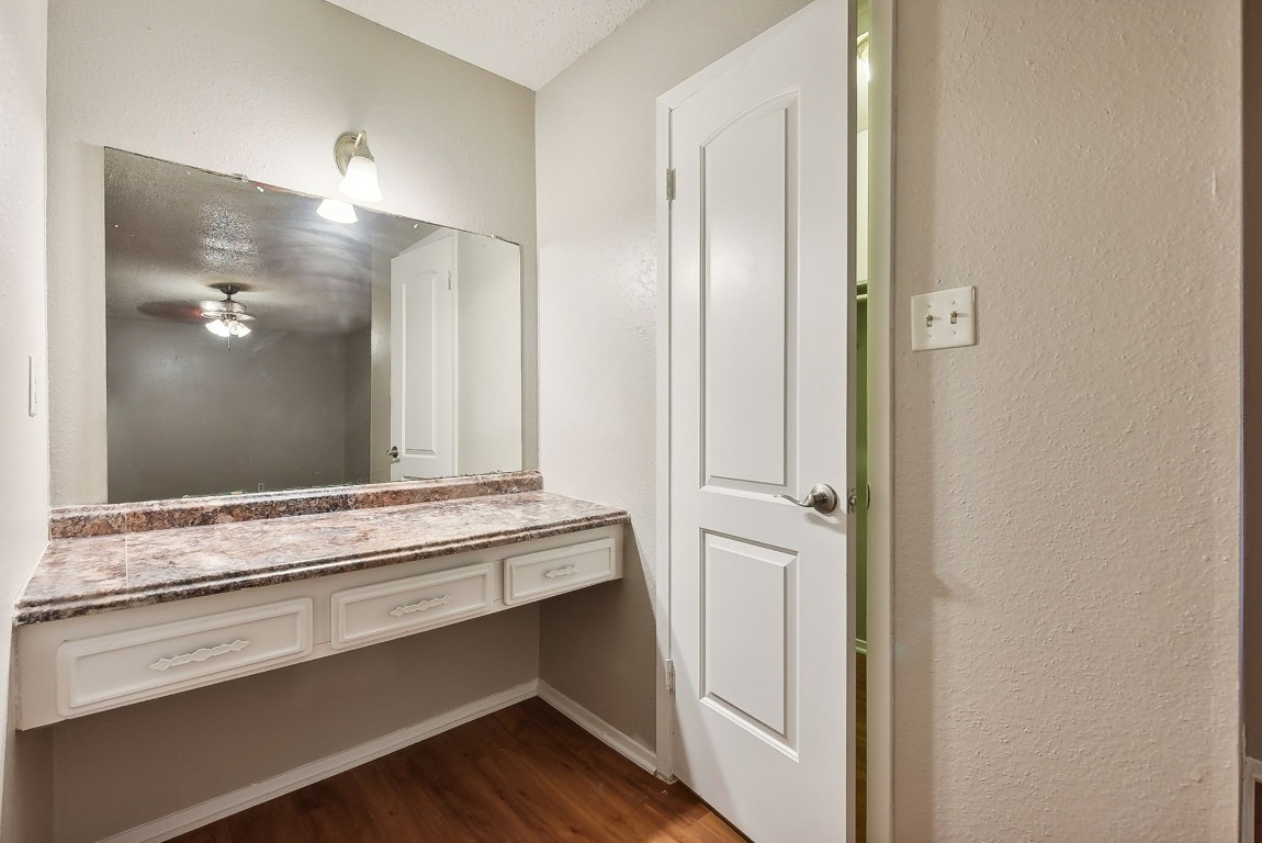 5606 N Lamar Boulevard 230 , Austin, TX, 78751 | 1235334 | Realty Texas LLC