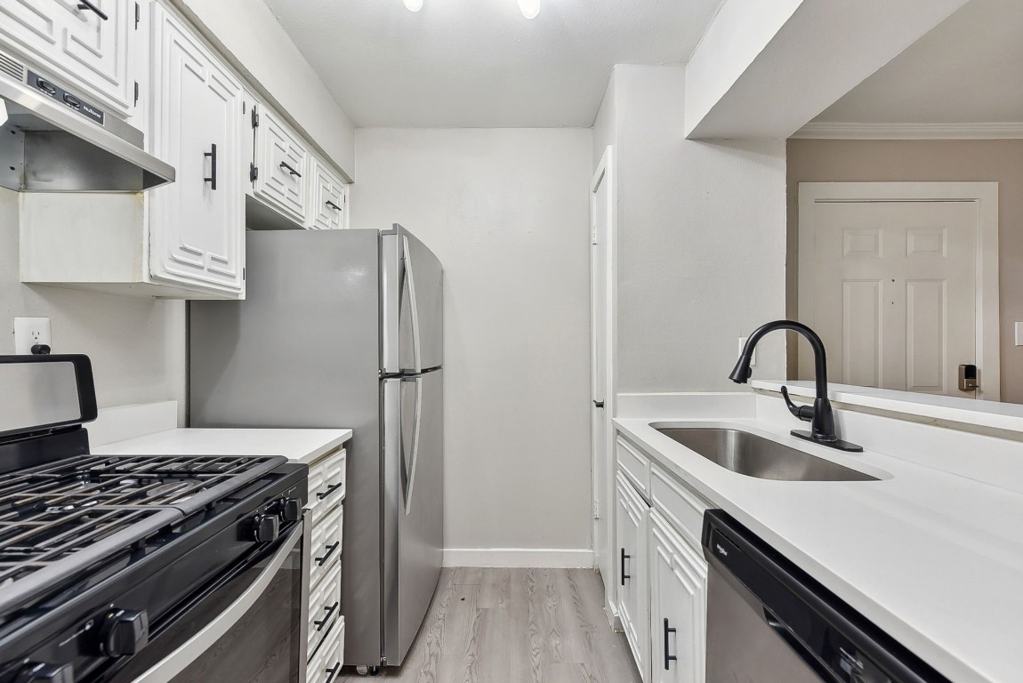 5606 N Lamar Boulevard 230 , Austin, TX, 78751 | 1235334 | Realty Texas LLC