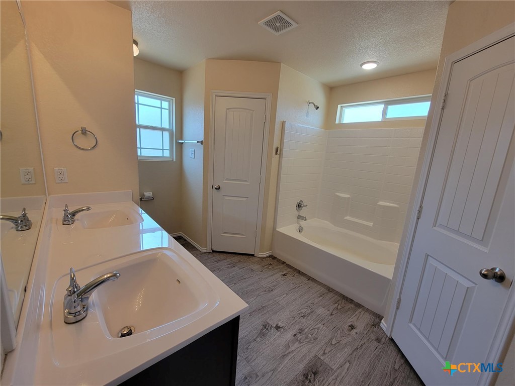 2506 Liberty Park Court , Belton, TX, 76513 | 563124 | Realty Texas LLC