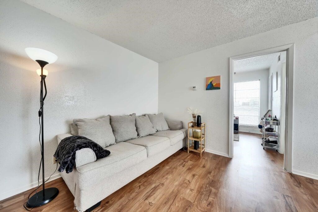 2803 Hemphill Park 305 , Austin, TX, 78705 | 9676581 | Realty Texas LLC