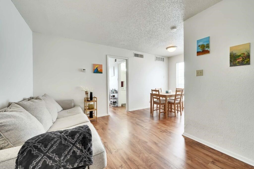 2803 Hemphill Park 305 , Austin, TX, 78705 | 9676581 | Realty Texas LLC