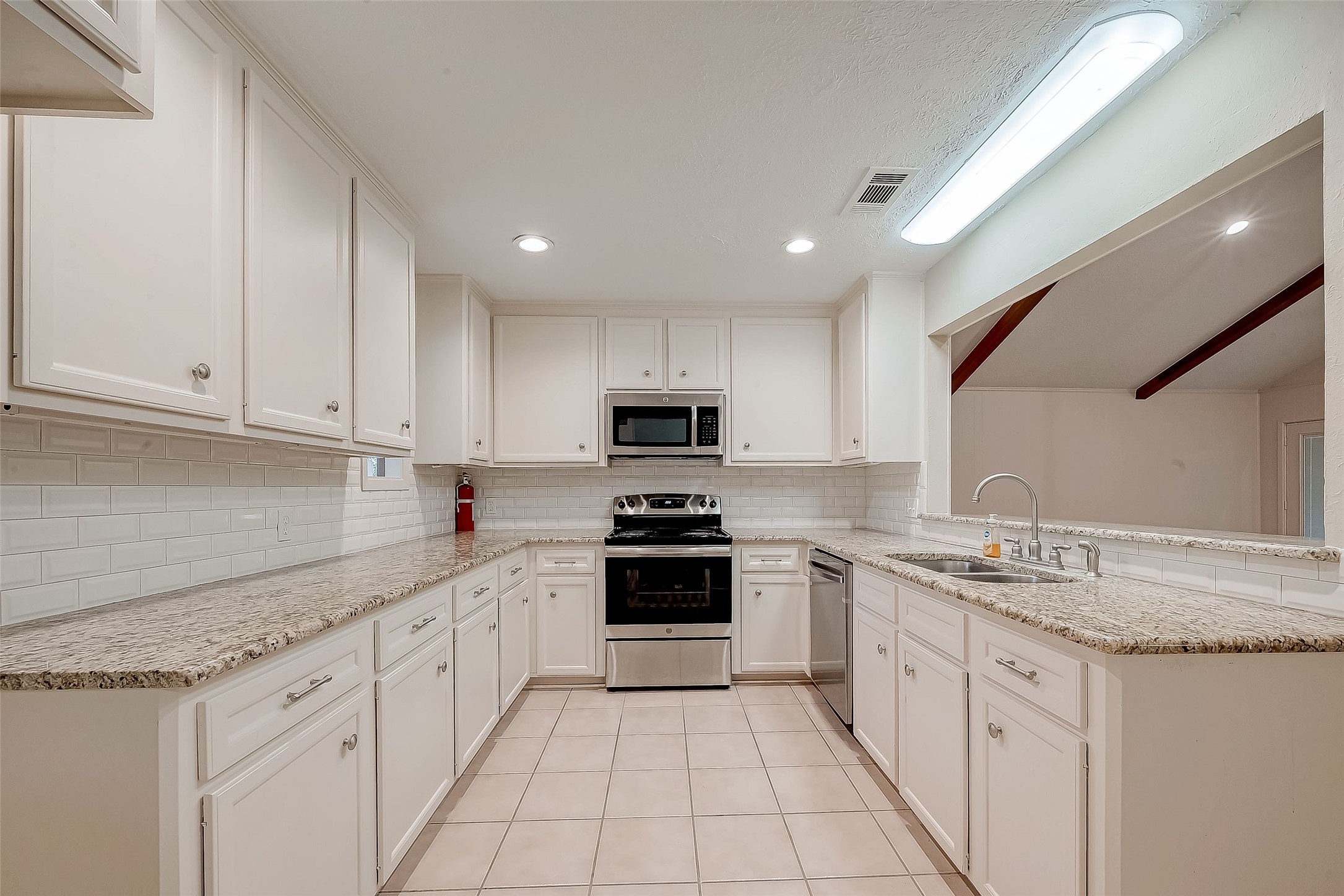 12089 Maverick Drive , Willis, TX, 77378 | 34227057 | Realty Texas LLC