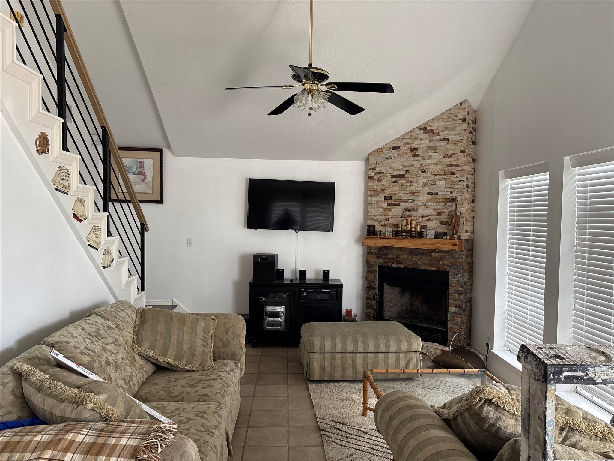 4413 Pelican Road , Jamaica Beach, TX, 77554 | 43112184 | Realty Texas LLC