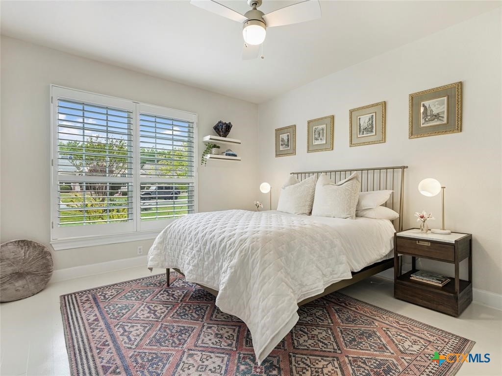 615 Breezeway Lane , Georgetown, TX, 78633 | 563348 | Realty Texas LLC