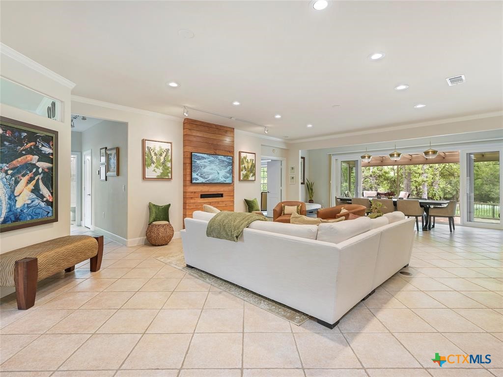 615 Breezeway Lane , Georgetown, TX, 78633 | 563348 | Realty Texas LLC