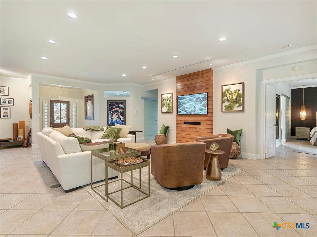 615 Breezeway Lane , Georgetown, TX, 78633 | 563348 | Realty Texas LLC