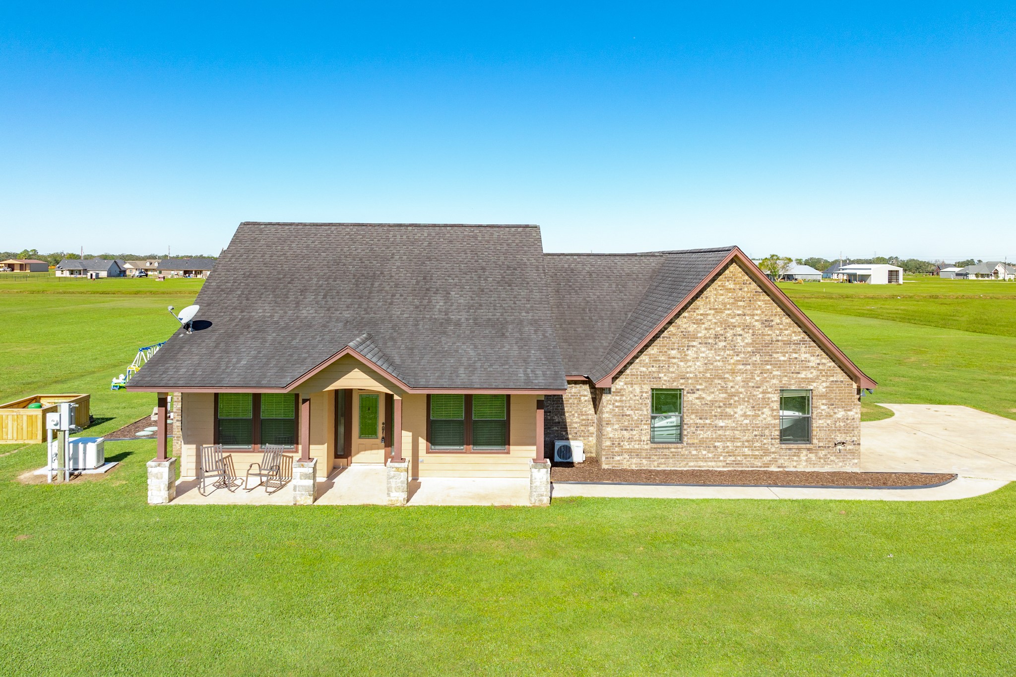 856 Longhorn Trail , Angleton, TX, 77515 | 2036127 | Realty Texas LLC