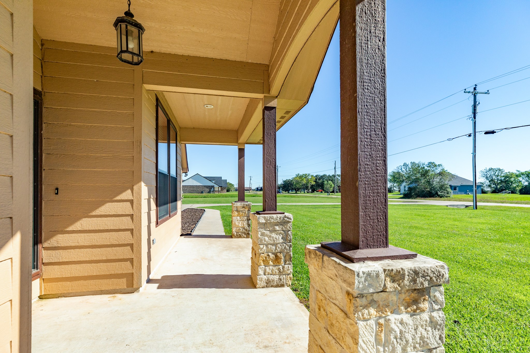 856 Longhorn Trail , Angleton, TX, 77515 | 2036127 | Realty Texas LLC