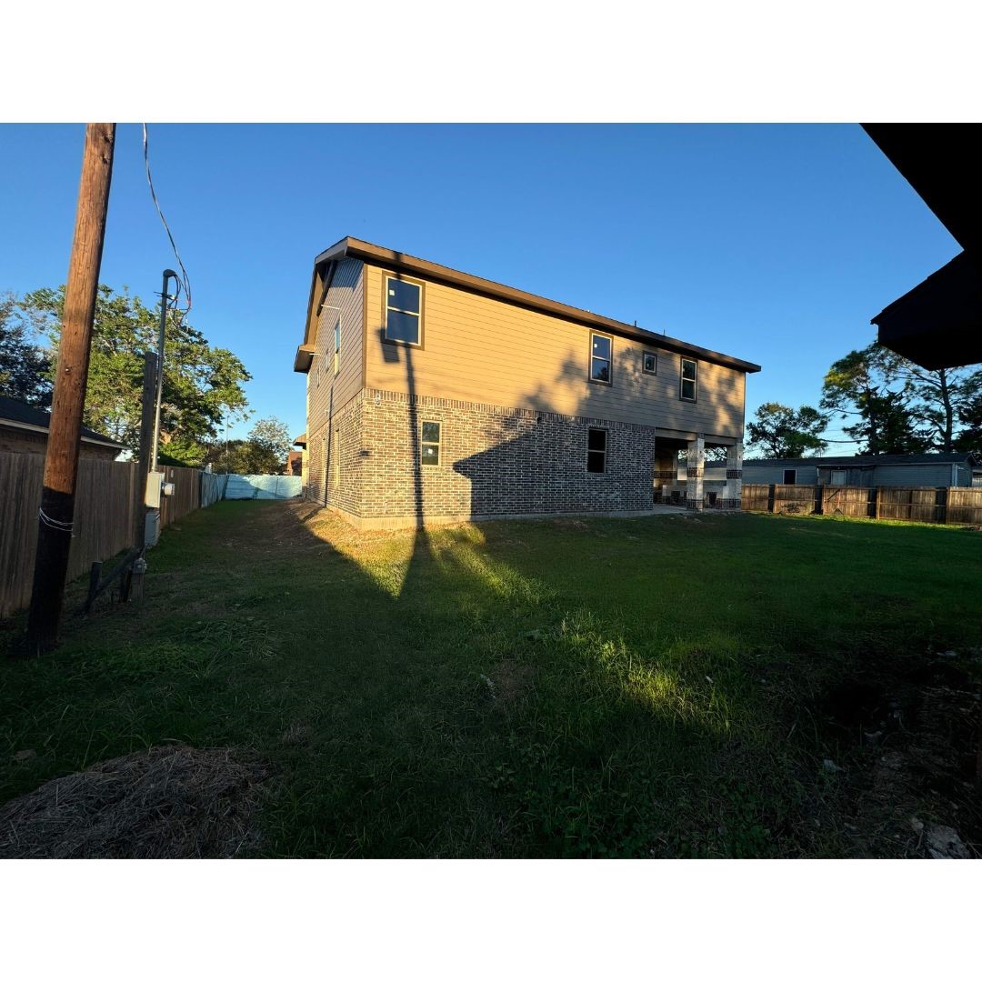 418 Center Street , Stafford, TX, 77477 | 44137732 | Realty Texas LLC
