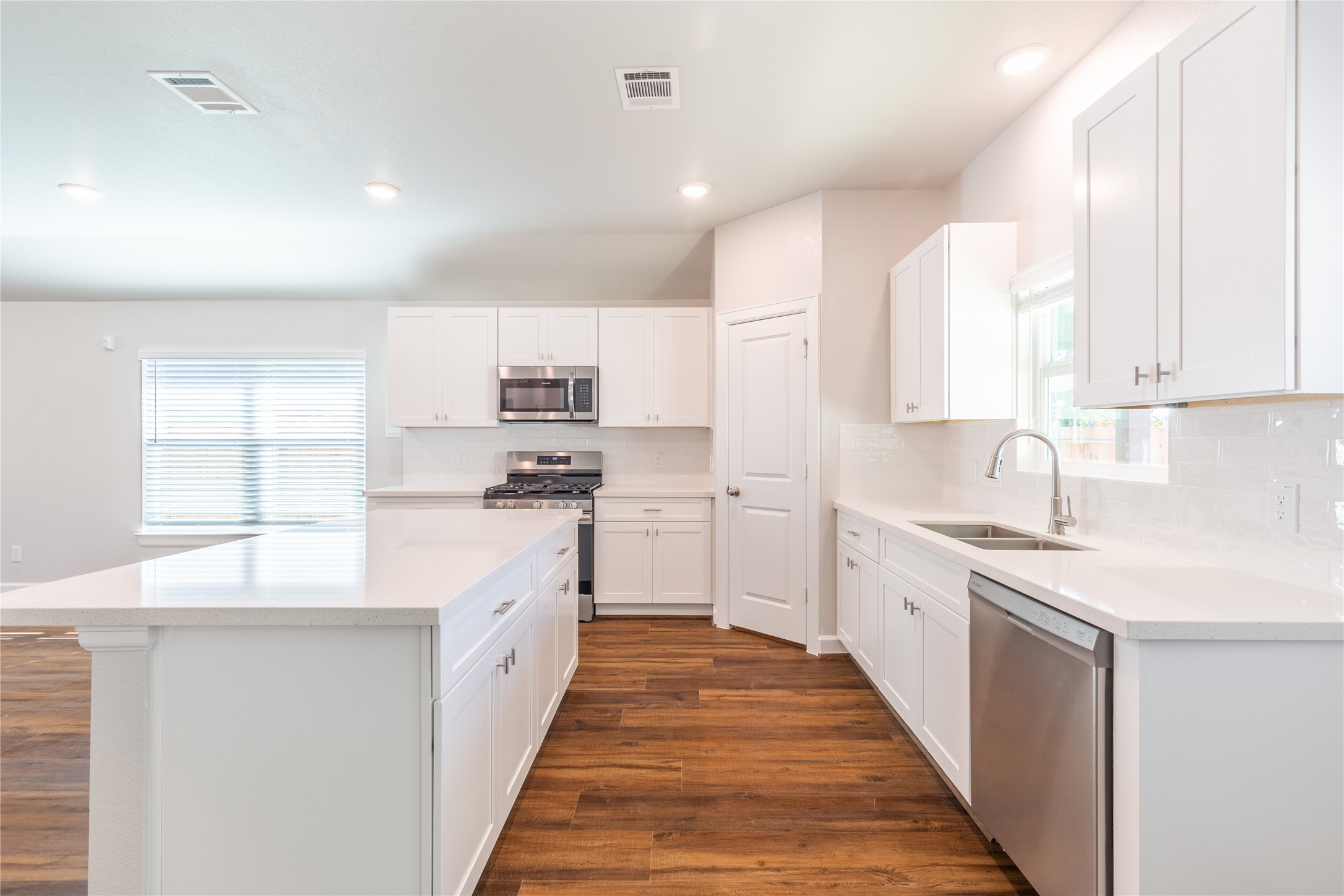 809 Roosevelt , Navasota, TX, 77868 | 22500737 | Realty Texas LLC