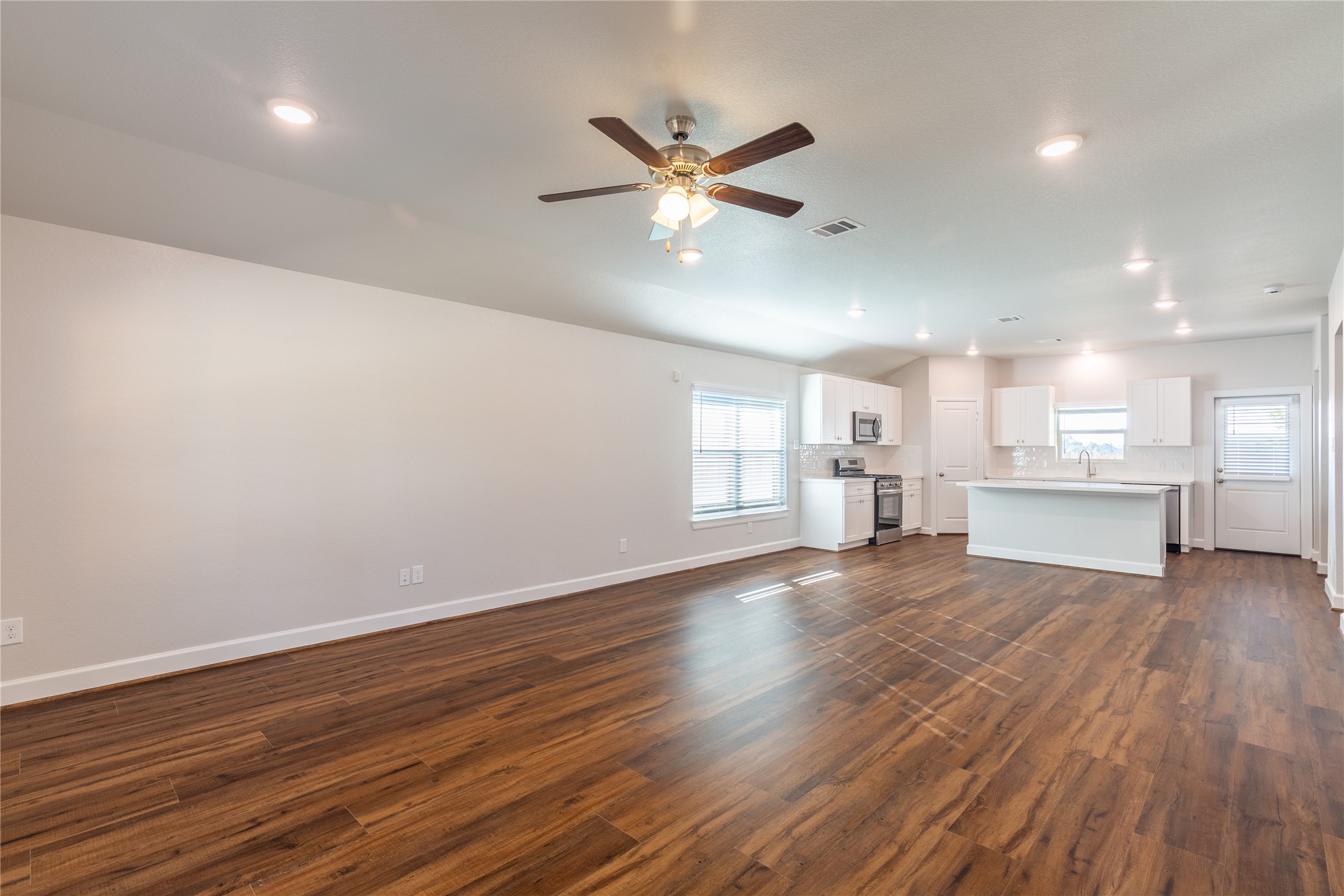 809 Roosevelt , Navasota, TX, 77868 | 22500737 | Realty Texas LLC