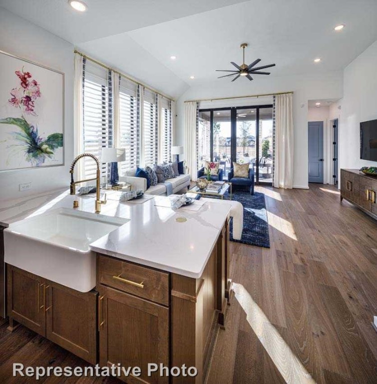 210 Blue Jasmine Trail , Georgetown, TX, 78628 | 4883563 | Realty Texas LLC
