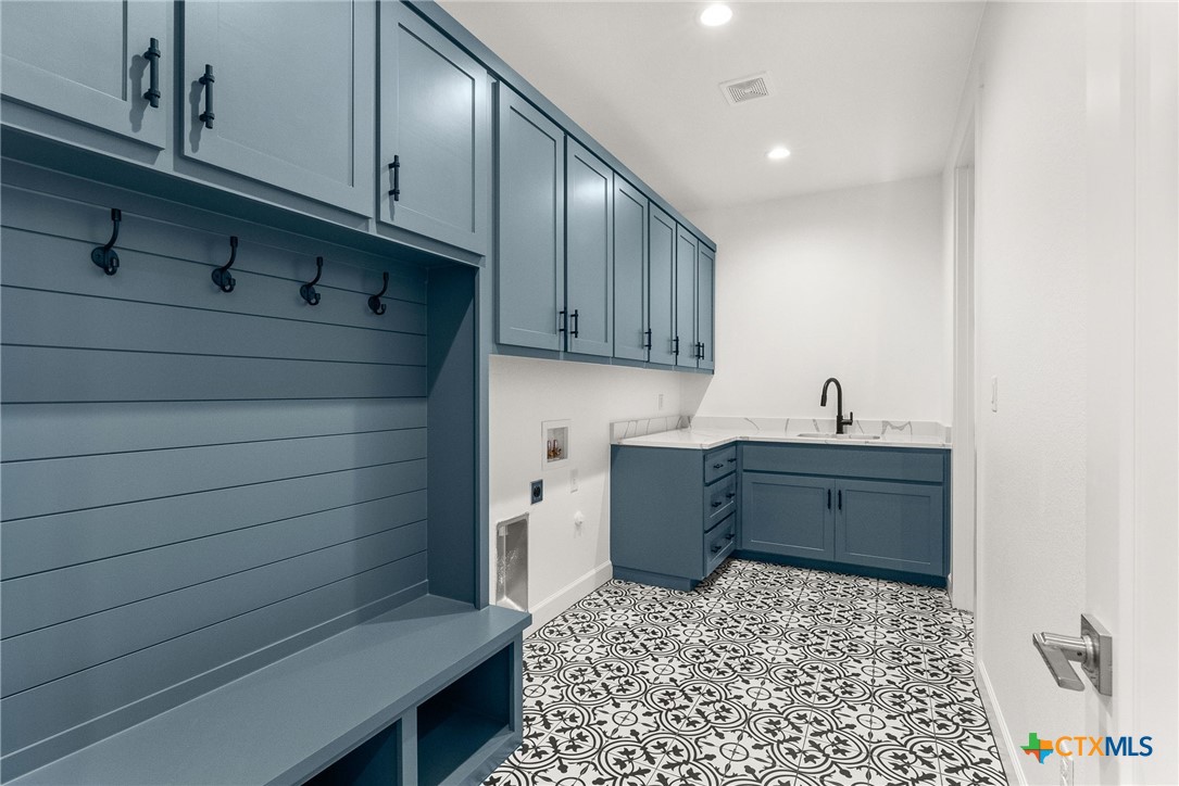 121 Black Diamond Drive , Kingsland, TX, 78639 | 563562 | Realty Texas LLC