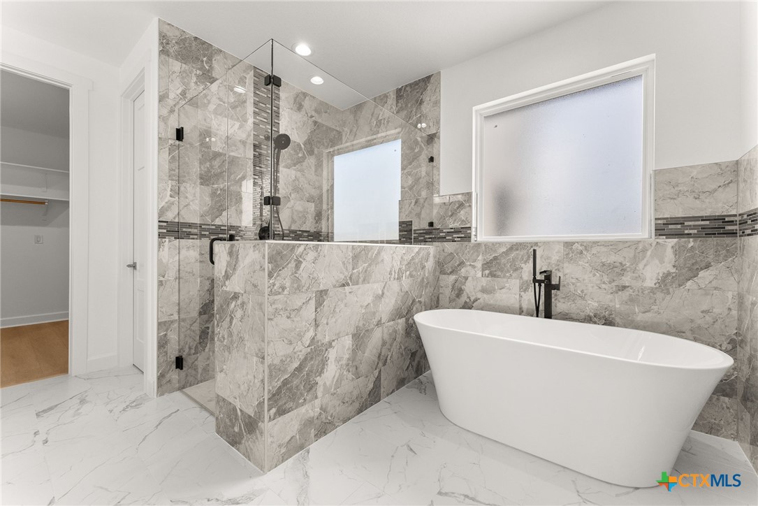 121 Black Diamond Drive , Kingsland, TX, 78639 | 563562 | Realty Texas LLC