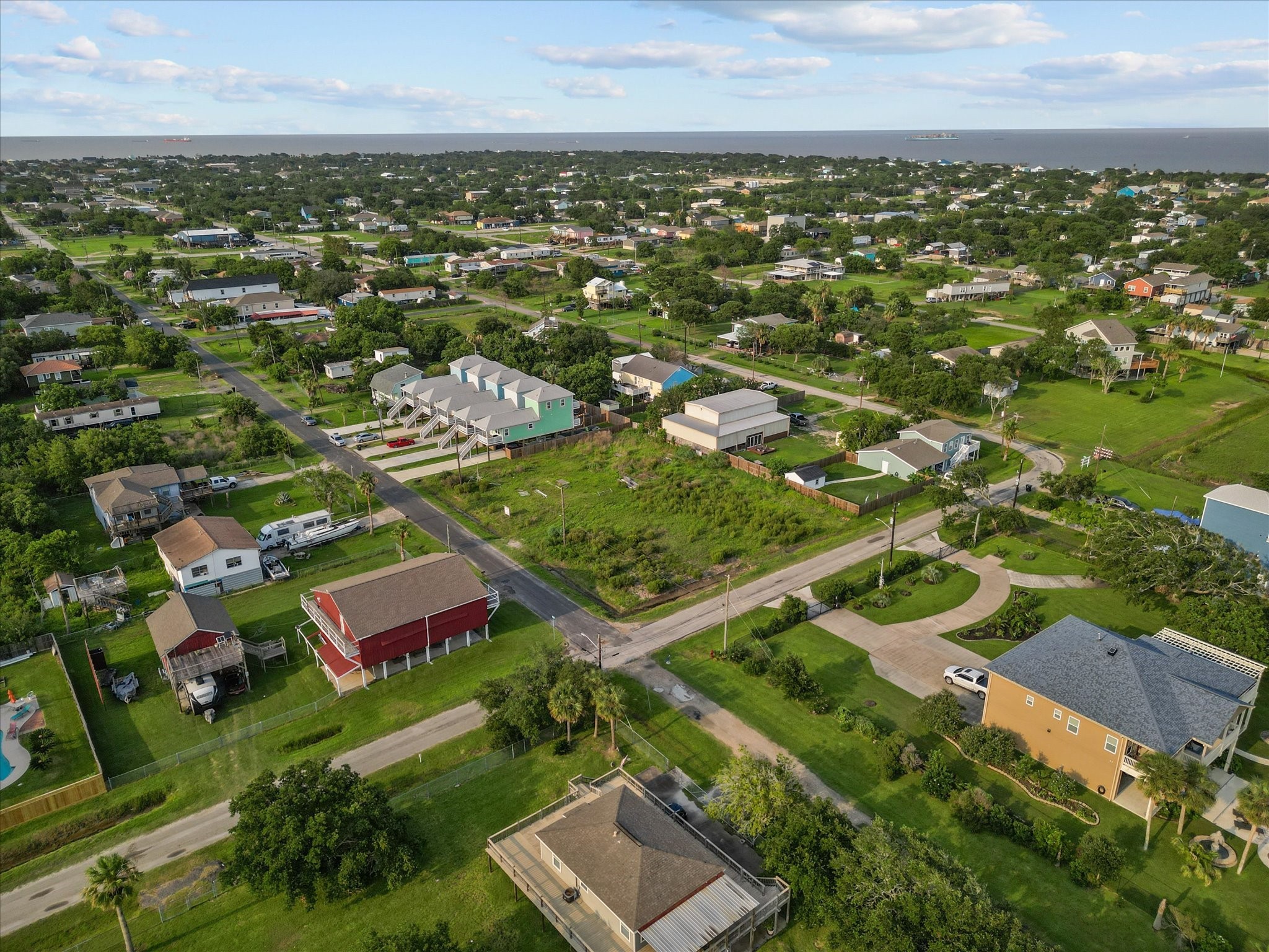 1045 15th Street , San Leon, TX, 77539 | 72486150 | Realty Texas LLC