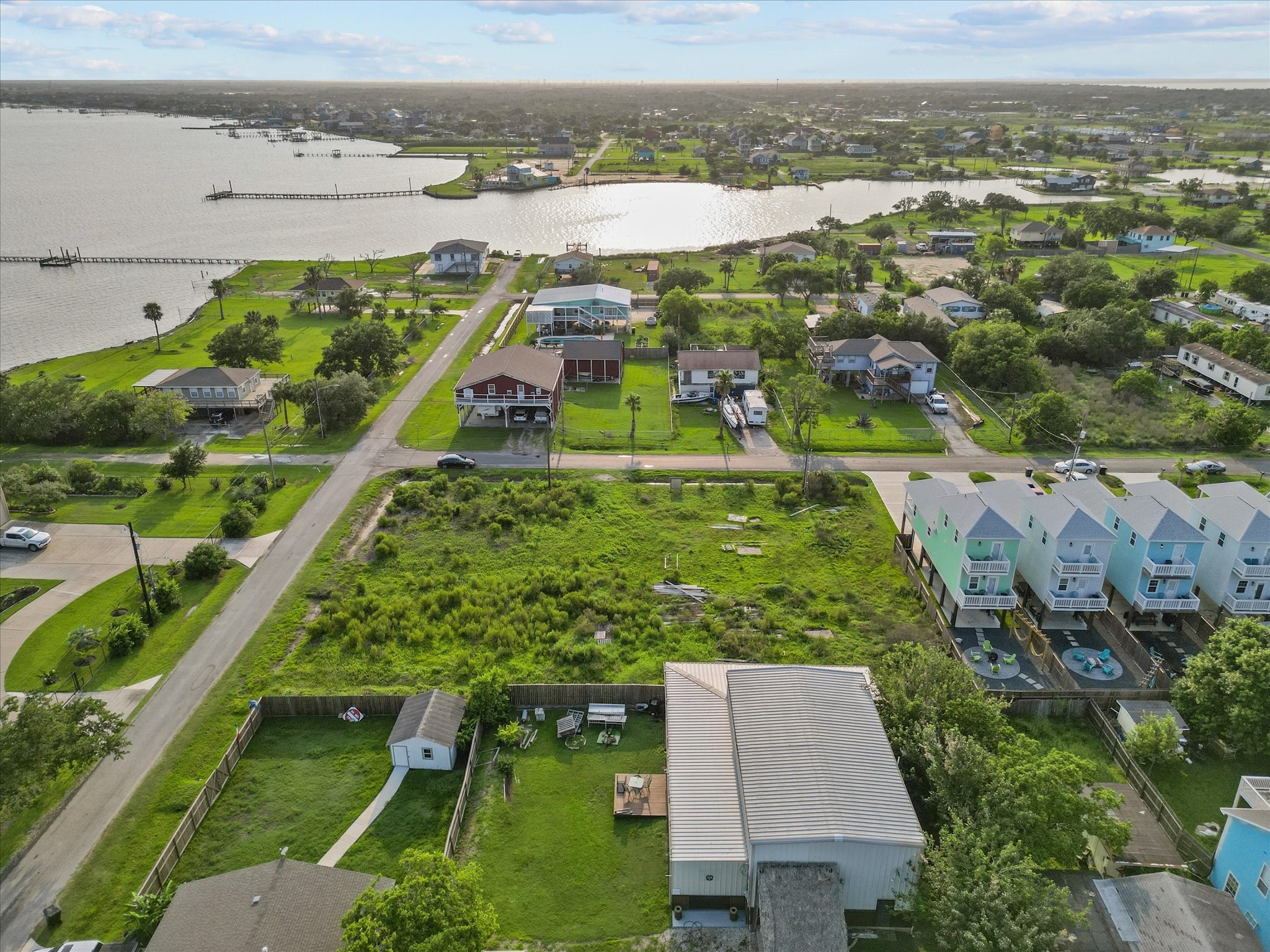 1045 15th Street , San Leon, TX, 77539 | 72486150 | Realty Texas LLC