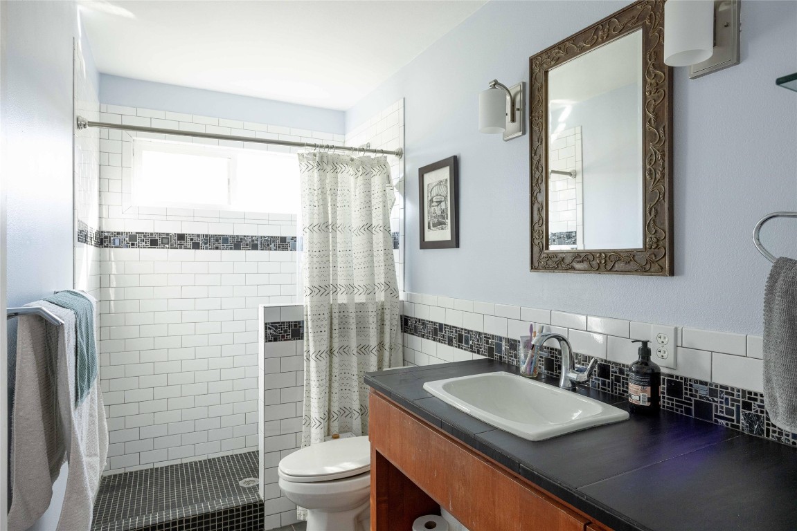 1205 Harvey Street , Austin, TX, 78702 | 3507680 | Realty Texas LLC