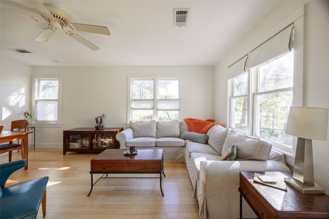 1205 Harvey Street , Austin, TX, 78702 | 3507680 | Realty Texas LLC