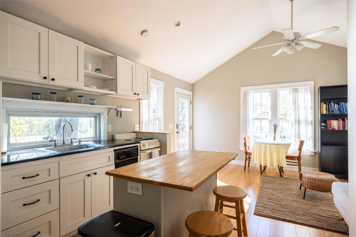 1205 Harvey Street , Austin, TX, 78702 | 3507680 | Realty Texas LLC