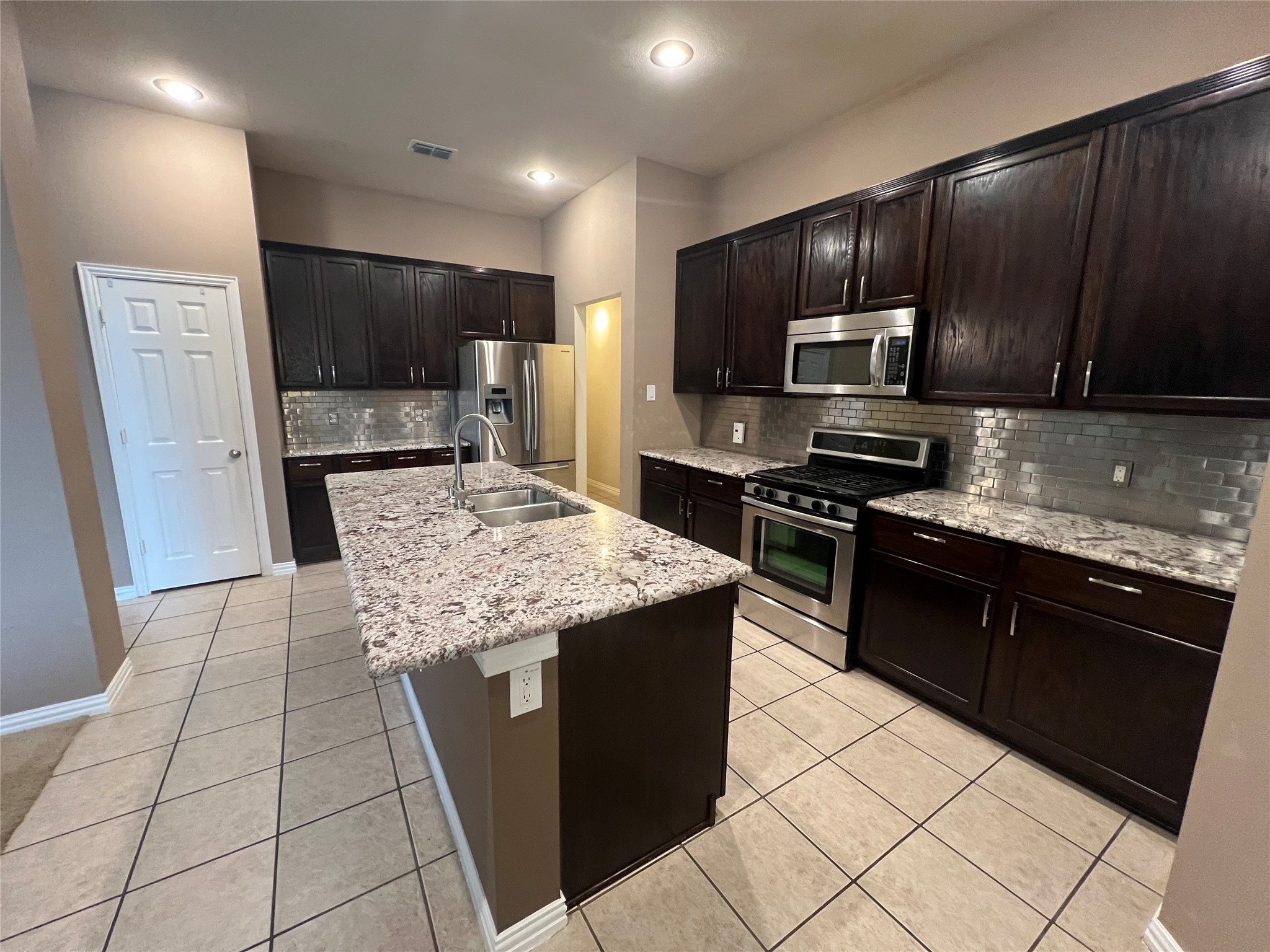 1130 Arbor Gate Drive , Garland, TX, 75040 | 20786544 | Realty Texas LLC