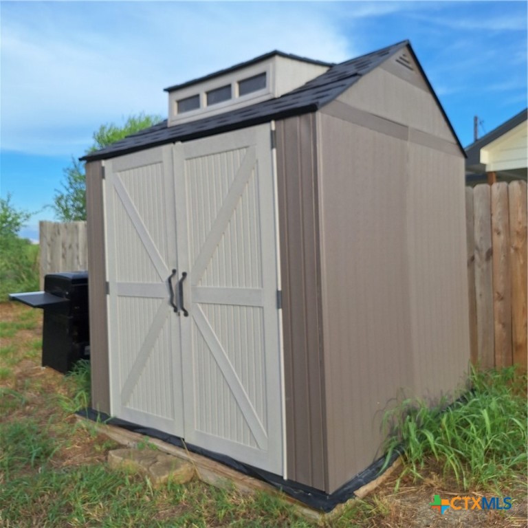 701 Horace Howard Drive E , San Marcos, TX, 78666 | 563865 | Realty Texas LLC
