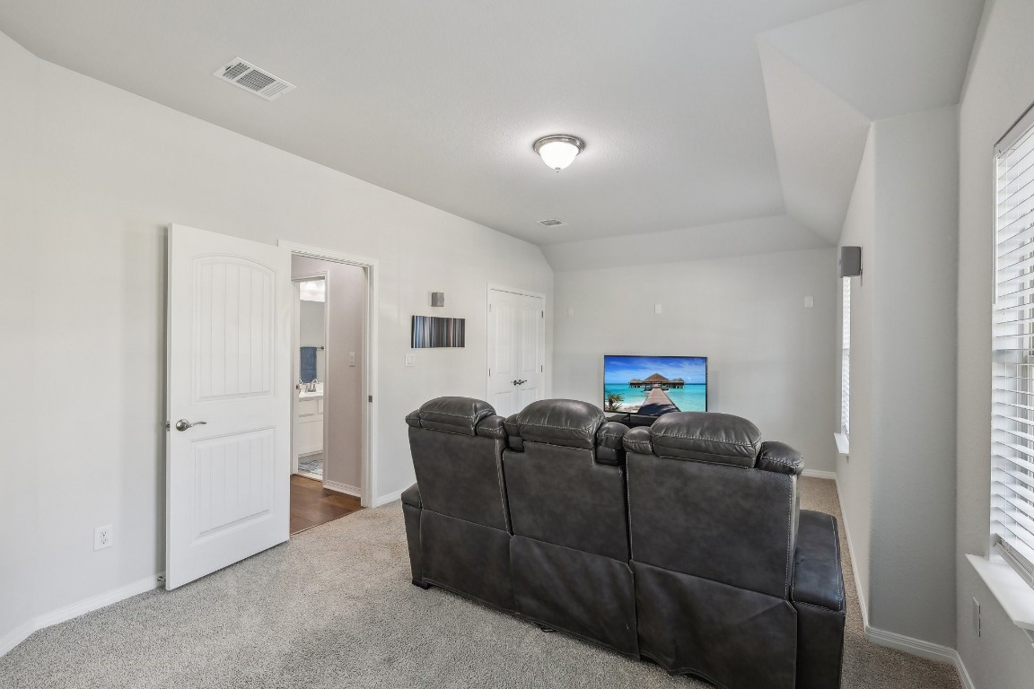 200 Red Granite Road , Georgetown, TX, 78633 | 3833192 | Realty Texas LLC