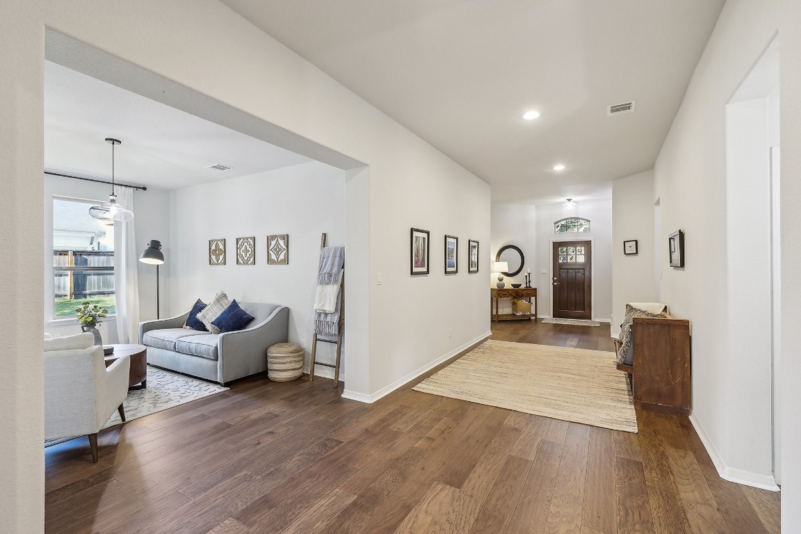 200 Red Granite Road , Georgetown, TX, 78633 | 3833192 | Realty Texas LLC