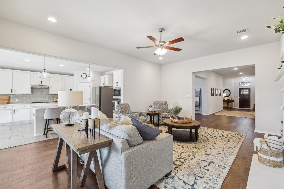 200 Red Granite Road , Georgetown, TX, 78633 | 3833192 | Realty Texas LLC